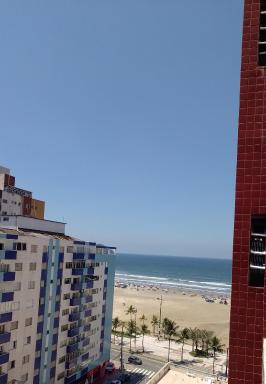 Apartamento na Praia Grande - Guilhermina - Ótima Localização - Housity