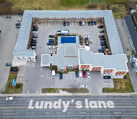 Beach Niagara Lodge & Suites - Housity