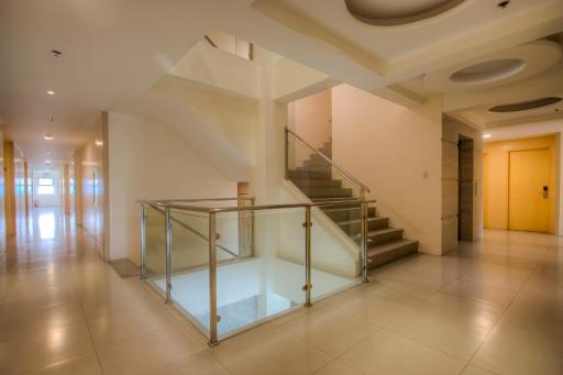 Capital O 827 Speciale Hotel - Housity