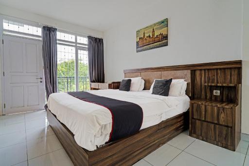 SUPER OYO Collection O 92277 Setra Priangan Guest House - Housity