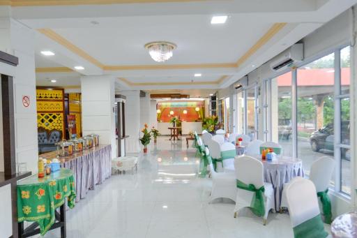 OYO 2487 Sampurna Jaya Hotel - Housity