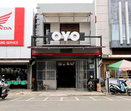 OYO 1191 Monalisa Residence And Cafe - Housity