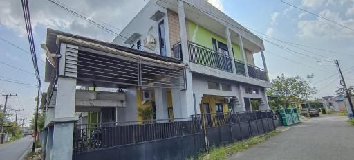 Hotel O Losmen Arkansas Syariah - Housity