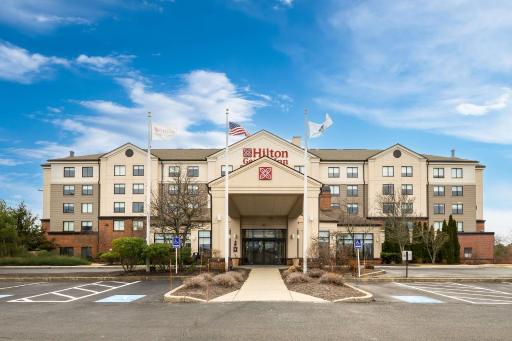 Hilton Garden Inn Plymouth - Housity