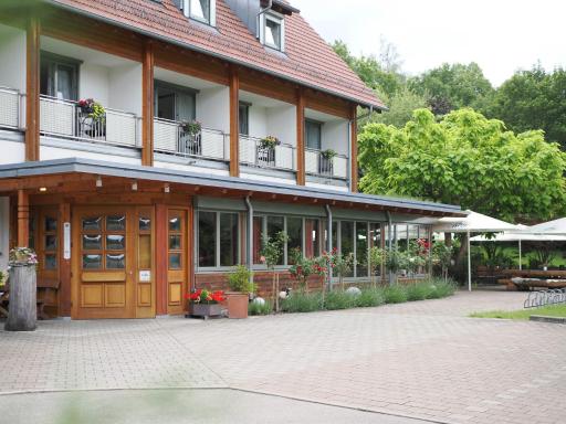 Landhotel Waldheim - Housity