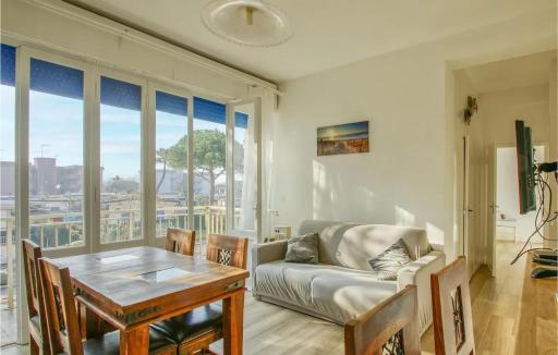 Modern apartment in Lido di Pomposa 50 m² with balcony - Housity