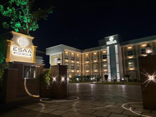ESAA Airport Hotel - Housity