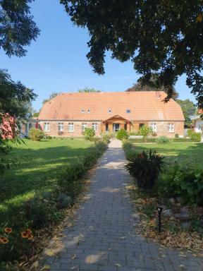 Hotelpension Pfarrhaus - Hizvo