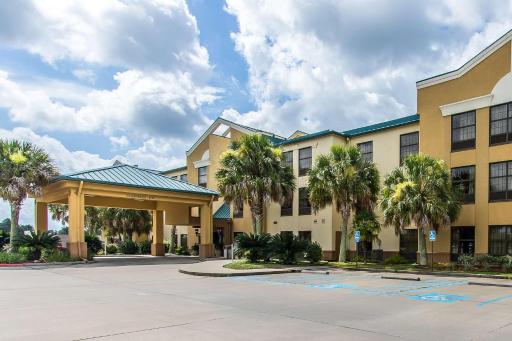 Quality Suites New Iberia - Housity