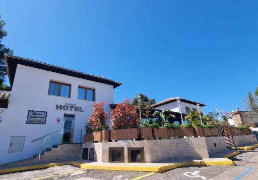 Hotel Boutique Mirasierra - Housity