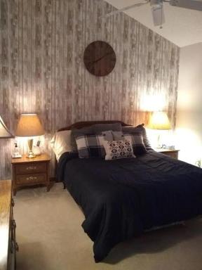 Outstanding Views! Golf, Mountains, Fireplace - Housity
