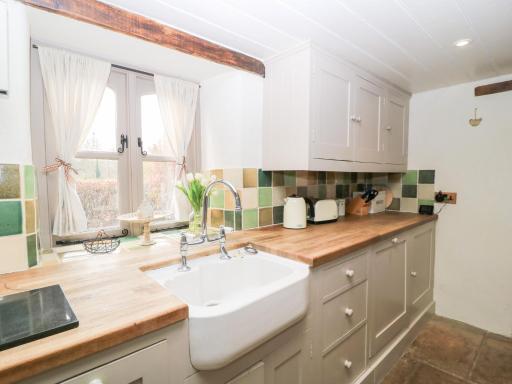 Cosy Cot - Housity