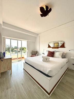 Espectacular apartamento na praia a 20 min de Lisboa - Housity