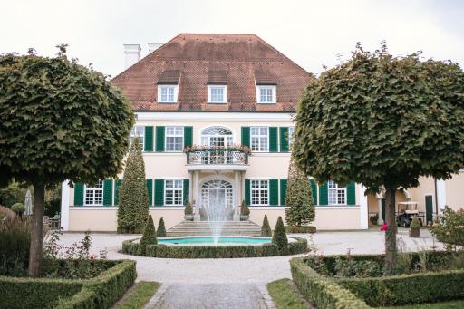 Gut Altholz Landhotel und Restaurant Hutter - Housity