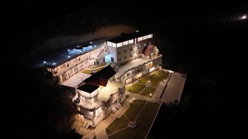 Destination Hotel Thandiani - Housity