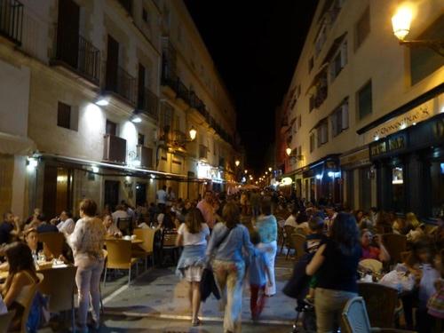 Precioso apartamento nuevo con terraza - Housity