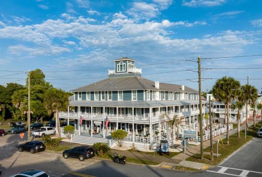 The Gibson Inn - Housity