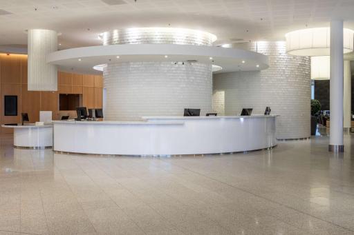 Hilton Helsinki Airport - Housity