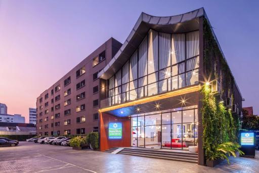 SureStay by Best Western Iconic Ari-Jatujak - Housity