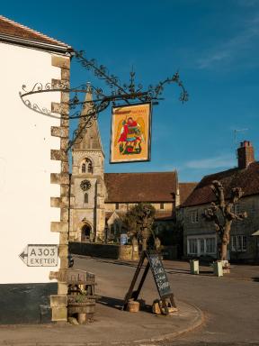The Grosvenor Arms - Housity