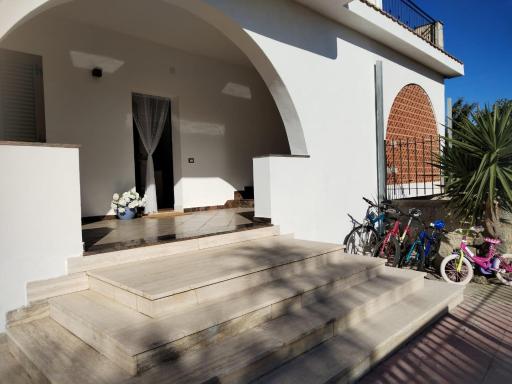 Momaliar House - Housity