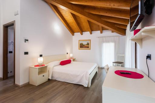 Hotel AL COLLIO - Housity