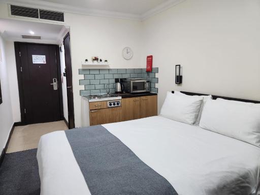 The Royale Chulan Hyde Park Hotel - Housity