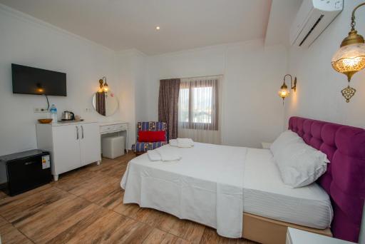 Cennet Life Hotel - Housity