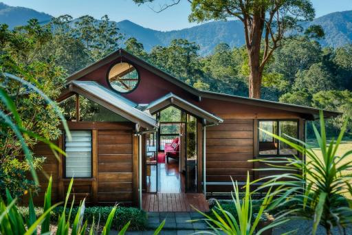 Promised Land Retreat - Housity
