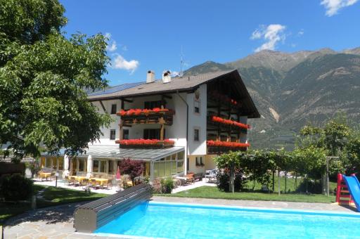 Hotel Montani - Housity