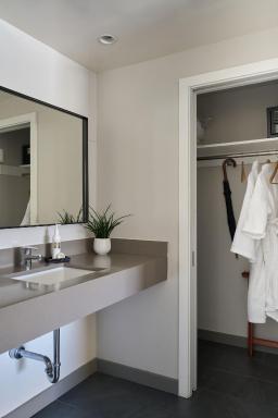 Heathman Hotel - Housity