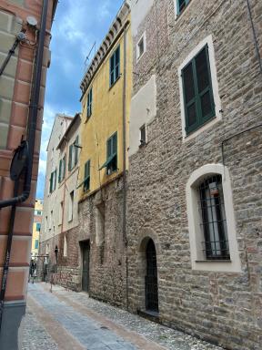 navone10 - Housity