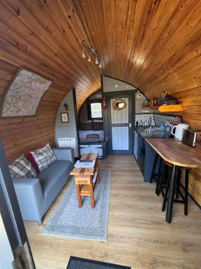 Coe Pod, West Highland Way Holidays - Housity