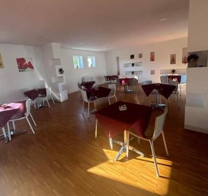 Bisus de Jara - Housity