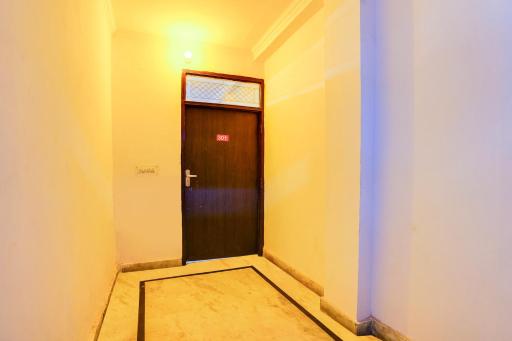 Super Hotel O R S Residency - Housity