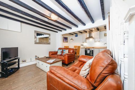 5 Ivy Yard - Housity