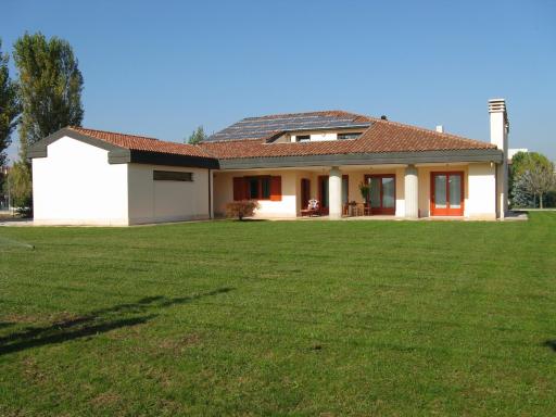 B&B Nelly - Housity