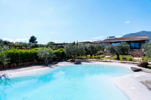 Orosei RE - Il Paradiso degli Ulivi con PISCINA e vista mare - Housity