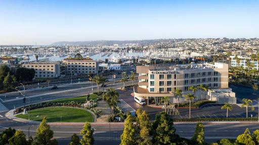 Holiday Inn San Diego Bayside, an IHG Hotel - Housity