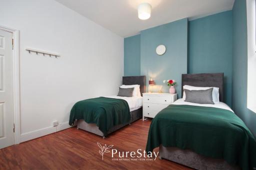 Wonderful Apartment in Bath wGarden - Sleeps 8 - Housity