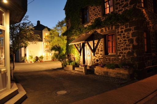 Hotel Grüters - Housity