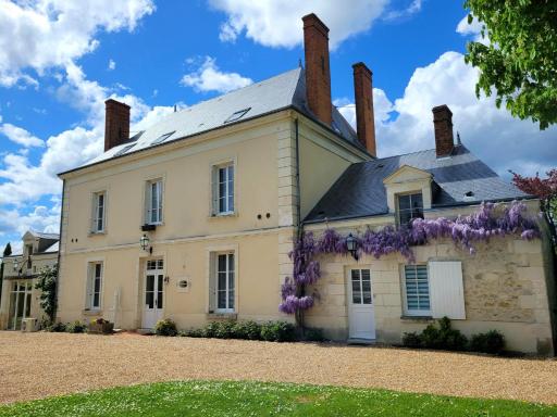 La Maison Tuffeau Bed and Breakfast - Housity