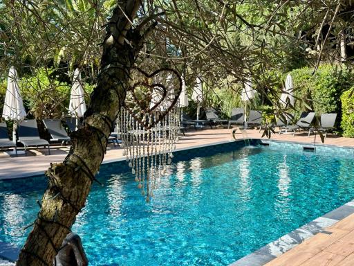 GOLF HOTEL - Housity