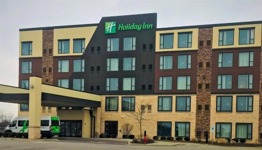 Holiday Inn Chicago Schaumburg, an IHG Hotel - Housity