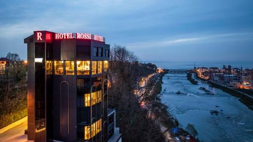 Rossi Luxury Hotel - Housity