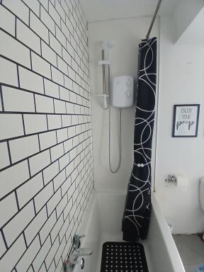 D17 Accommodation - Dublin Airport - Housity