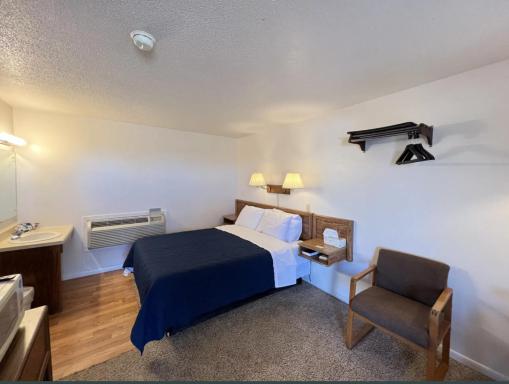 West Lake Grandvue Inn - Housity