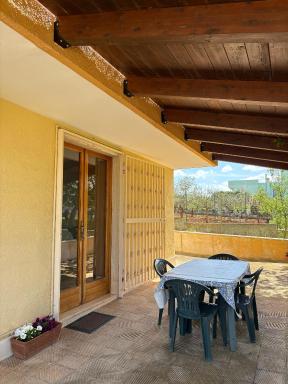 The Golden House - Housity
