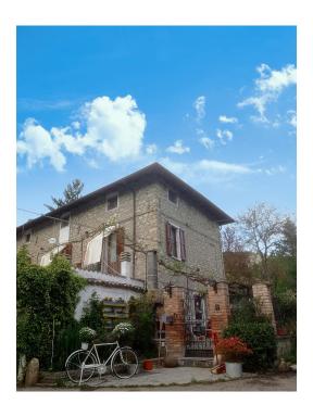 Dulcius ex Asperis Bed & breakfast - Housity