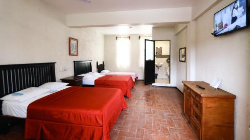 Hotel Guivá San Pablo - Housity